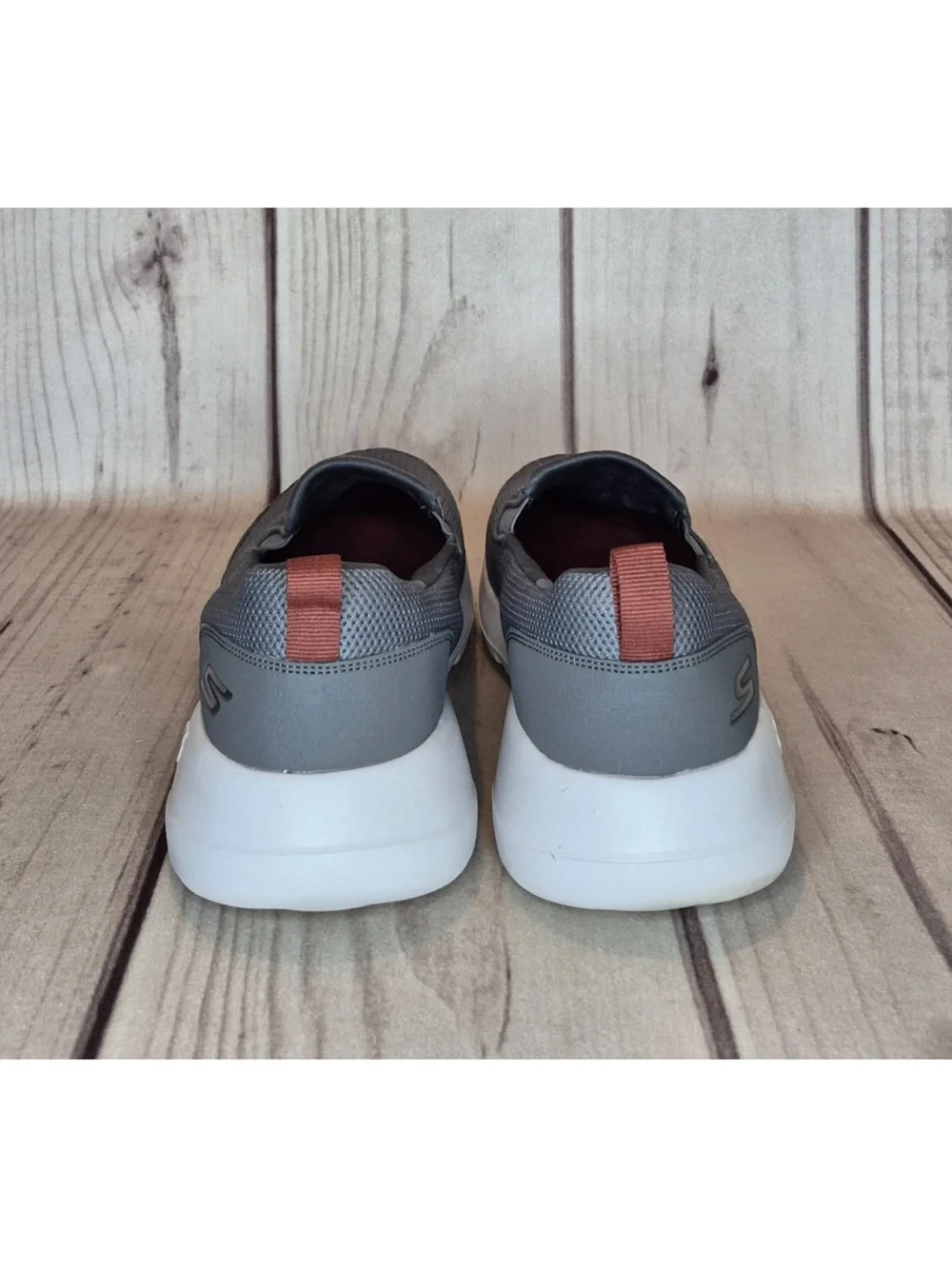 Skechers men’s size